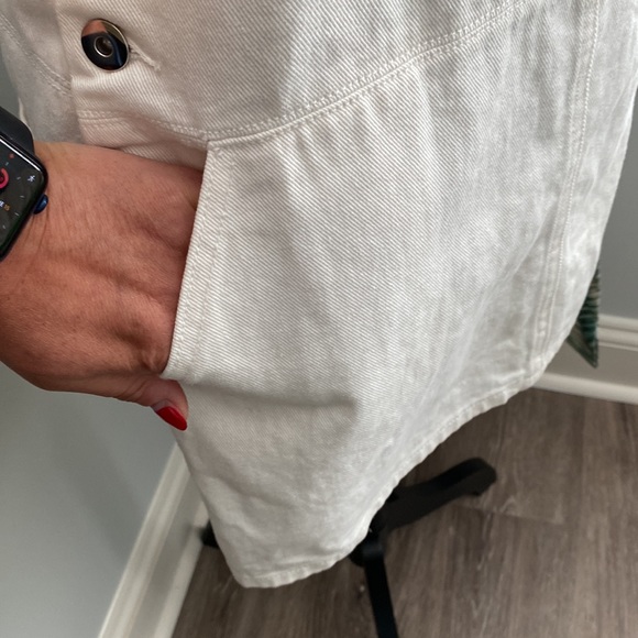 UNIQUE! White Jean Jumper/Overall Dress with Cat face! Like New condition 😻 - Picture 5 of 9